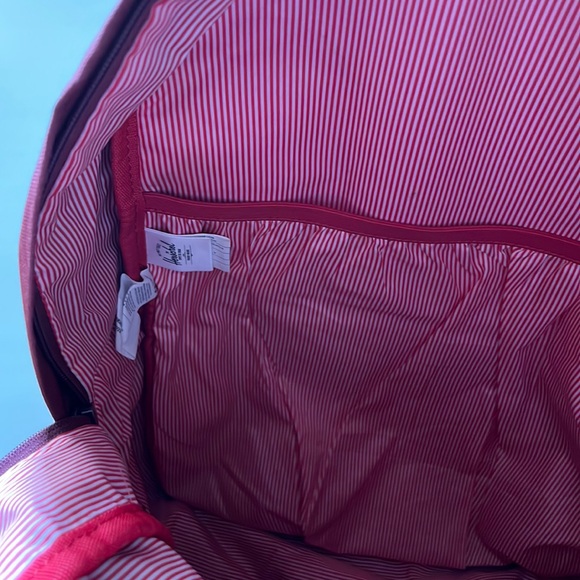 Herschel Backpack - Picture 7 of 9